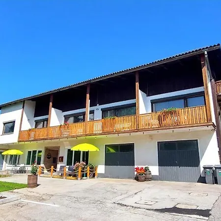 Gailtaler Alinkhof Apartman Bach (Villach-Land, Carinthia)