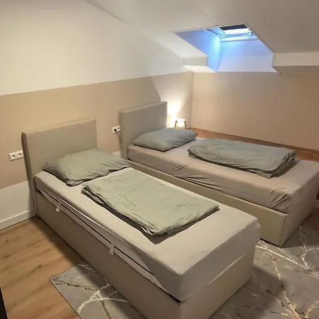 Apartment Gailtaler Alinkhof Bach (Villach-Land, Carinthia)